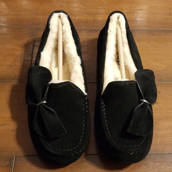 ugg ansley twist slipper